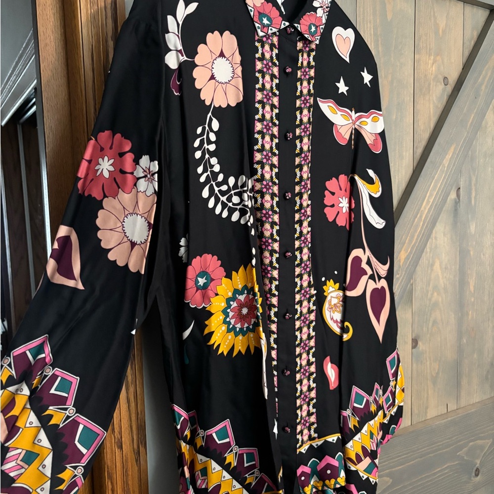 Jade Johnny was Black Floral silk Blouse